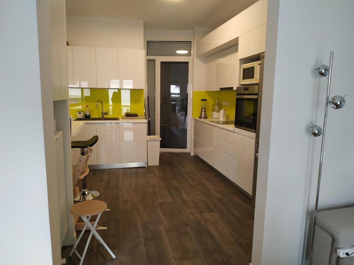 Fully Renovated, Family-Friendly Apartment, Next To A Huge Green Park, In Athens Center Exterior foto